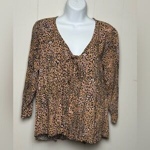 Hem & Thread Women’s Rayon Animal Print Blouse V Neck Gathered Flowy Size M